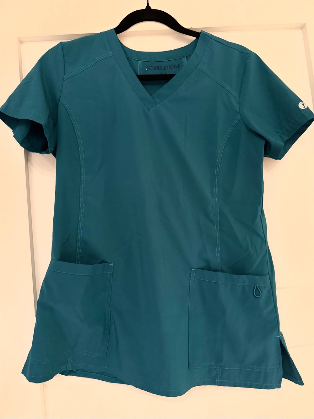 Scrub Top short sleeve in emerald green
